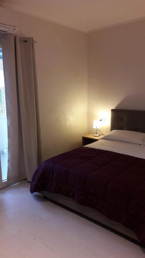 La Casa Di Pier Hotel Олбия Екстериор снимка