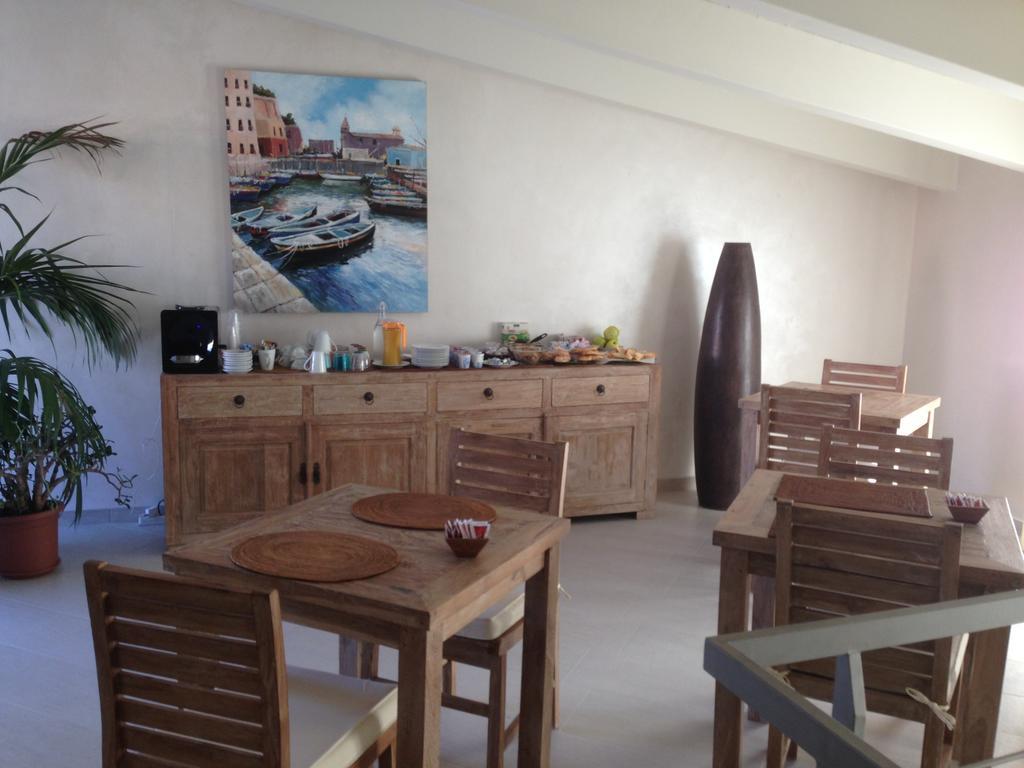 La Casa Di Pier Hotel Олбия Екстериор снимка