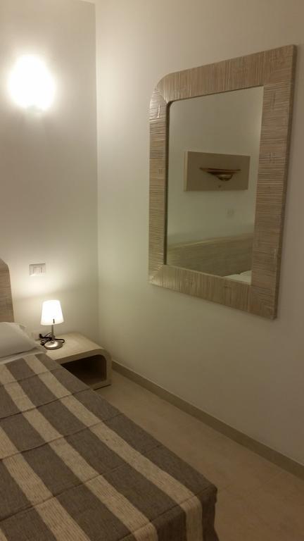 La Casa Di Pier Hotel Олбия Екстериор снимка