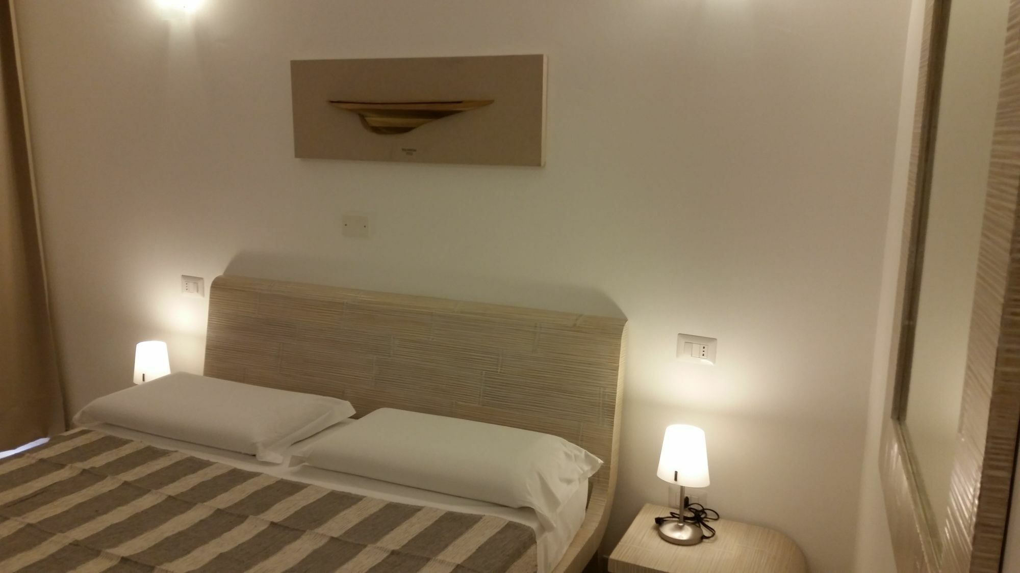 La Casa Di Pier Hotel Олбия Екстериор снимка